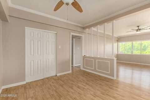 353 E THOMAS Road, Phoenix, AZ 85012