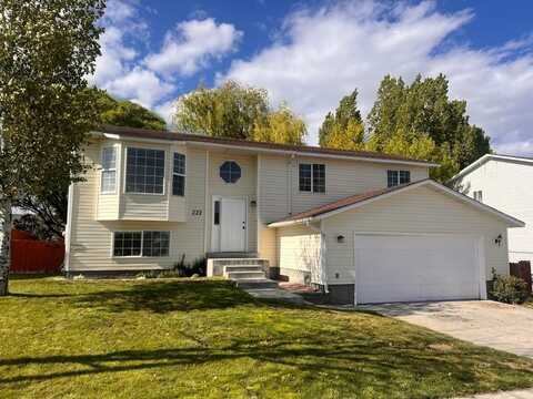 222 Rolling Hills Drive, Elko, NV 89801