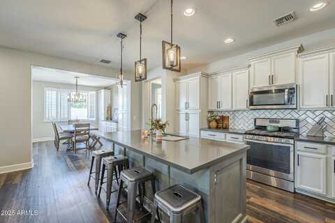 9752 E TORINO Avenue, Mesa, AZ 85212
