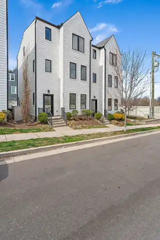 6002 Sterling St, Nashville, TN 37209