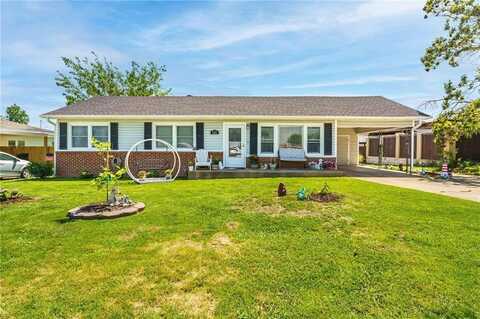 521 S 13th ST, Rogers, AR 72758