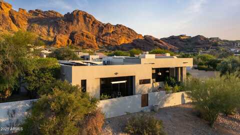5905 N ECHO CANYON Lane, Phoenix, AZ 85018