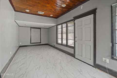 122 N 9TH Avenue, Phoenix, AZ 85007