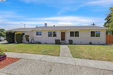 4940 Omar St, Fremont, CA 94538