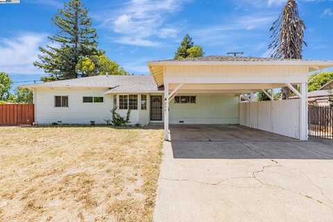 2221 Juanita Ln, Sacramento, CA 95825