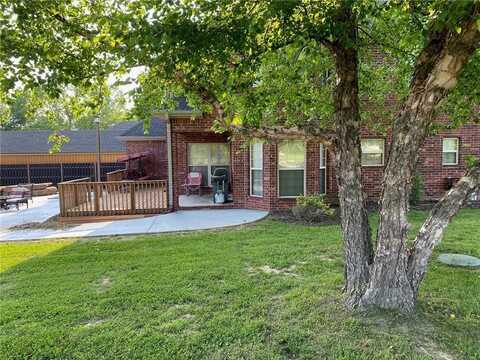 6445 Dearing RD, Springdale, AR 72762