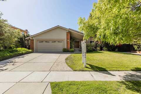 960 Arikara Dr, Fremont, CA 94539