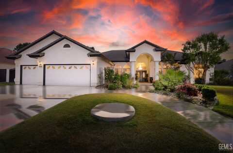 10505 Finchley Drive, Bakersfield, CA 93311