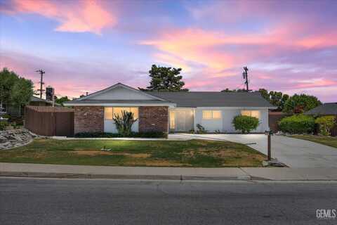 3009 Maywood Drive, Bakersfield, CA 93306