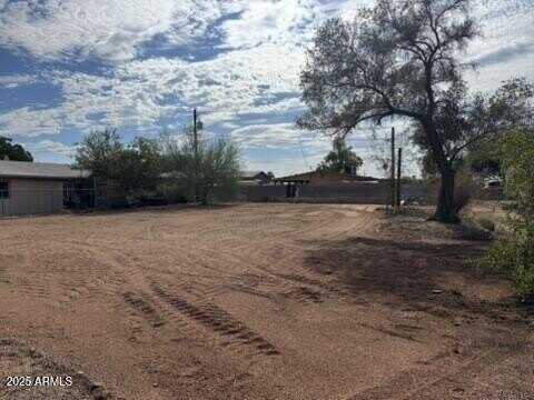 318 N 83RD Place, Mesa, AZ 85207