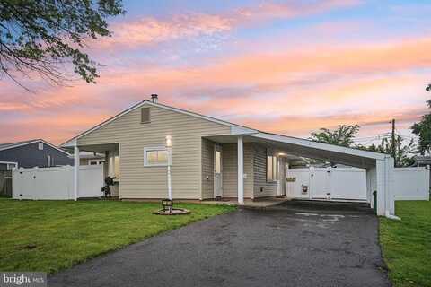 6 SWAN LANE, LEVITTOWN, PA 19055
