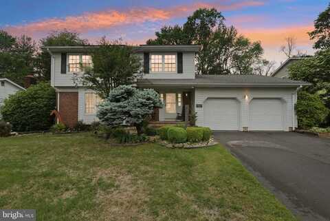 11 MORO DRIVE, HAMILTON, NJ 08619