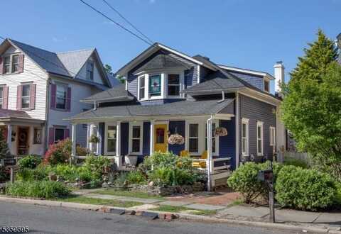 8 S Main St, Stockton Boro, NJ 08559