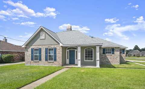 3243 Camelia St, Zachary, LA 70791