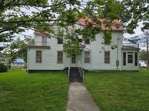 225 Church St, OAK HILL, WV 25901