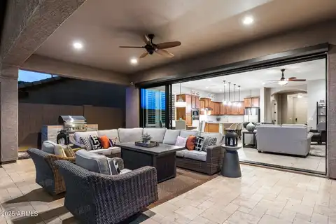 8633 E KAEL Circle, Mesa, AZ 85207