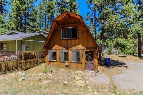 605 Sugarloaf Boulevard, Big Bear City, CA 92314