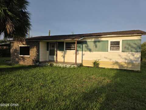 1006 N Church Avenue, Panama City, FL 32401