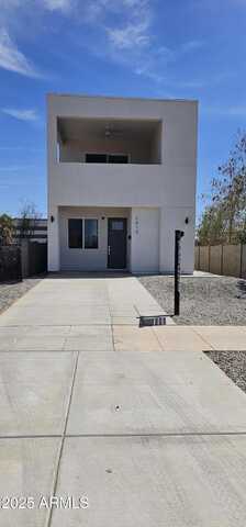 1913 W ADAMS Street, Phoenix, AZ 85009