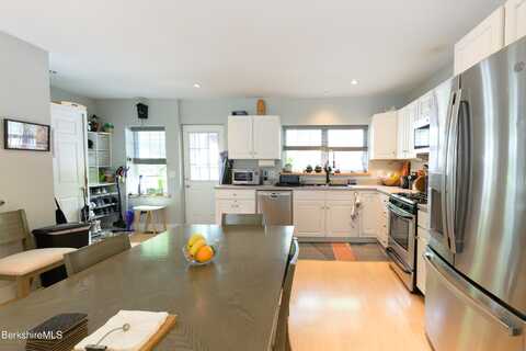 25 Taft St, North Adams, MA 01247