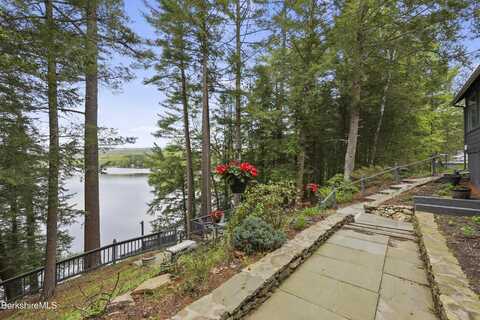123 Bock Way, New Marlborough, MA 01230