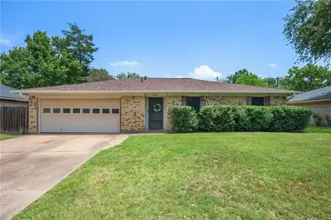 3204 Bonham Drive, Bryan, TX 77803