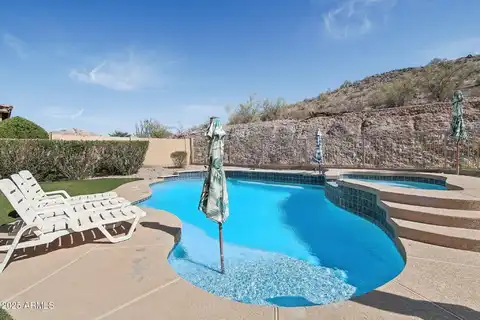 18121 W LAS CRUCES Drive, Goodyear, AZ 85338
