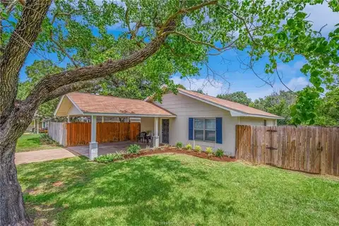 2501 Hardwood Drive, Bryan, TX 77803