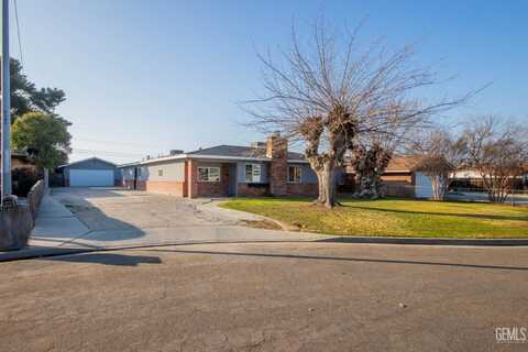 6505 Cranbrook Avenue, Bakersfield, CA 93308