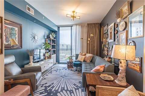 3040 Peachtree Road NW, Atlanta, GA 30305