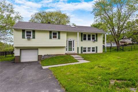 27 Cascade Drive, New Hartford, NY 13413