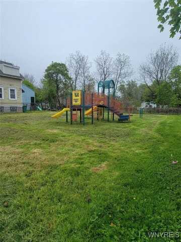 23 Earl Place, Buffalo, NY 14211