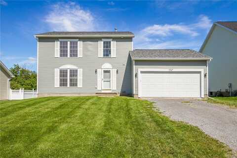 1547 Meadowbrook Lane, Farmington, NY 14425