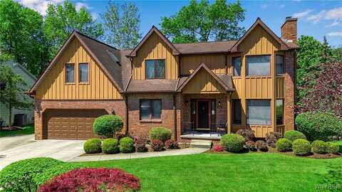 181 Viscount Drive, Amherst, NY 14221