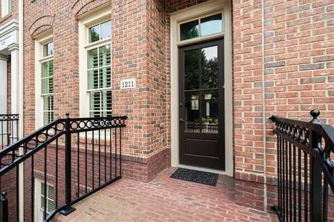 1211 Riverscall Lane, Atlanta, GA 30339
