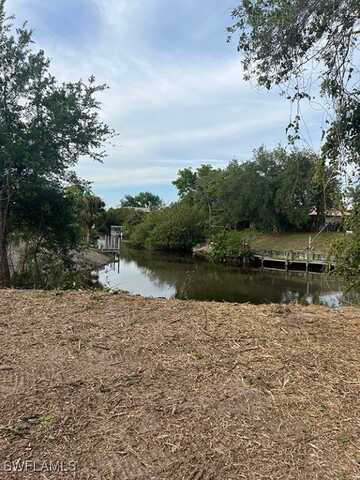 20565 Casaly Drive, Alva, FL 33920