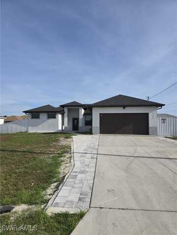 4109 13th Street W, Lehigh Acres, FL 33971