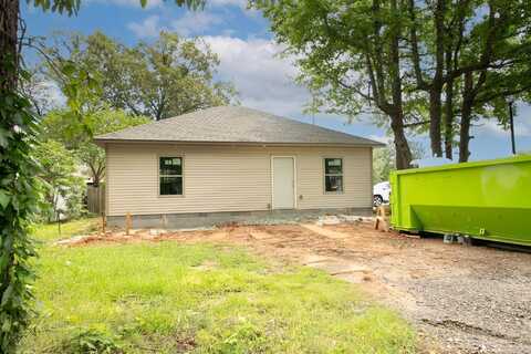 707 N 3RD Street, Cabot, AR 72023