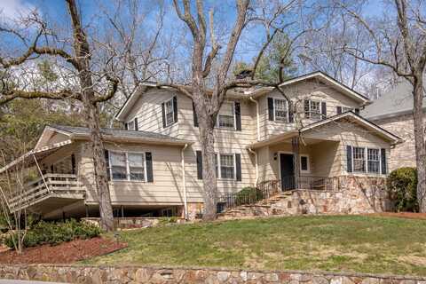 504 Fleetwood Drive, Lookout Mountain, TN 37350