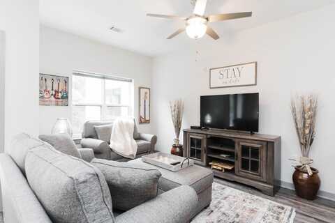 804 Riverfront Parkway, Chattanooga, TN 37402