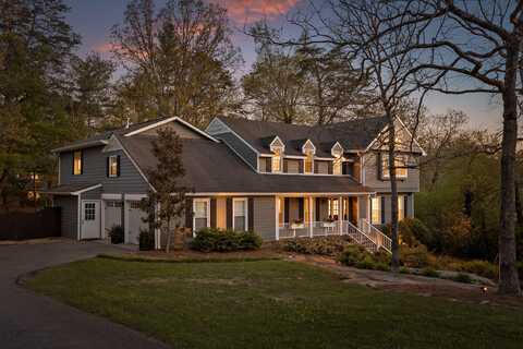 18 Whispering Pines Drive, Signal Mountain, TN 37377