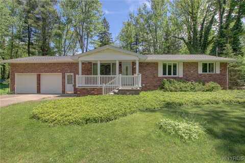 7 Forsythia Court, Orchard Park, NY 14127