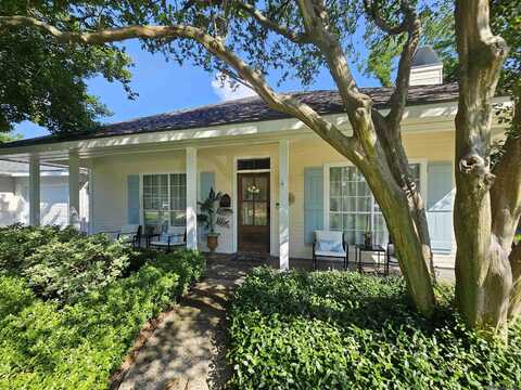 5867 Burgundy Ave, Baton Rouge, LA 70806