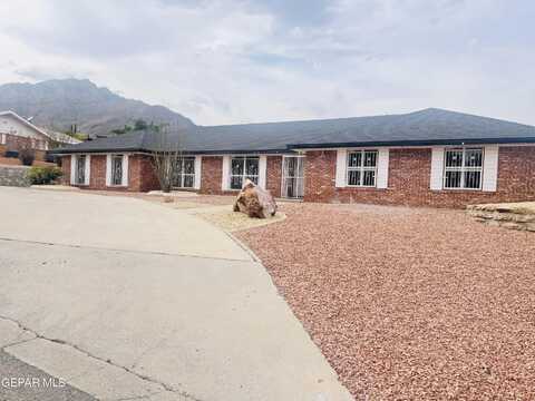 3129 Titanic Avenue, El Paso, TX 79904