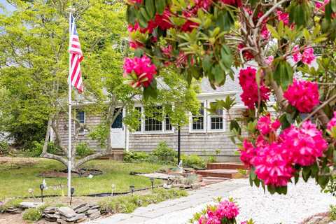 20 Sun Circle, Bourne, MA 02532