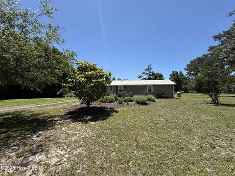 4827 Highway 24, Newport, NC 28570