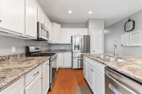 646 Black Hawk Drive, Marysville, OH 43040