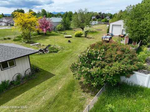 8705 N RAMSEY RD, Hayden, ID 83835