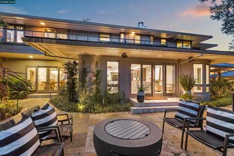 1121 Estates Dr, Lafayette, CA 94549