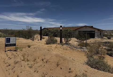 757 Mt Nebo Road, Joshua Tree, CA 92252